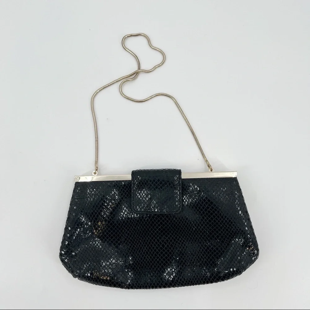 90’S Banana Republic small shinny purse - Picture 2 of 4